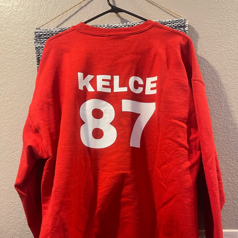 Custom Gildan Kansas City Chiefs Travis Kelce Sweater Size XL Red